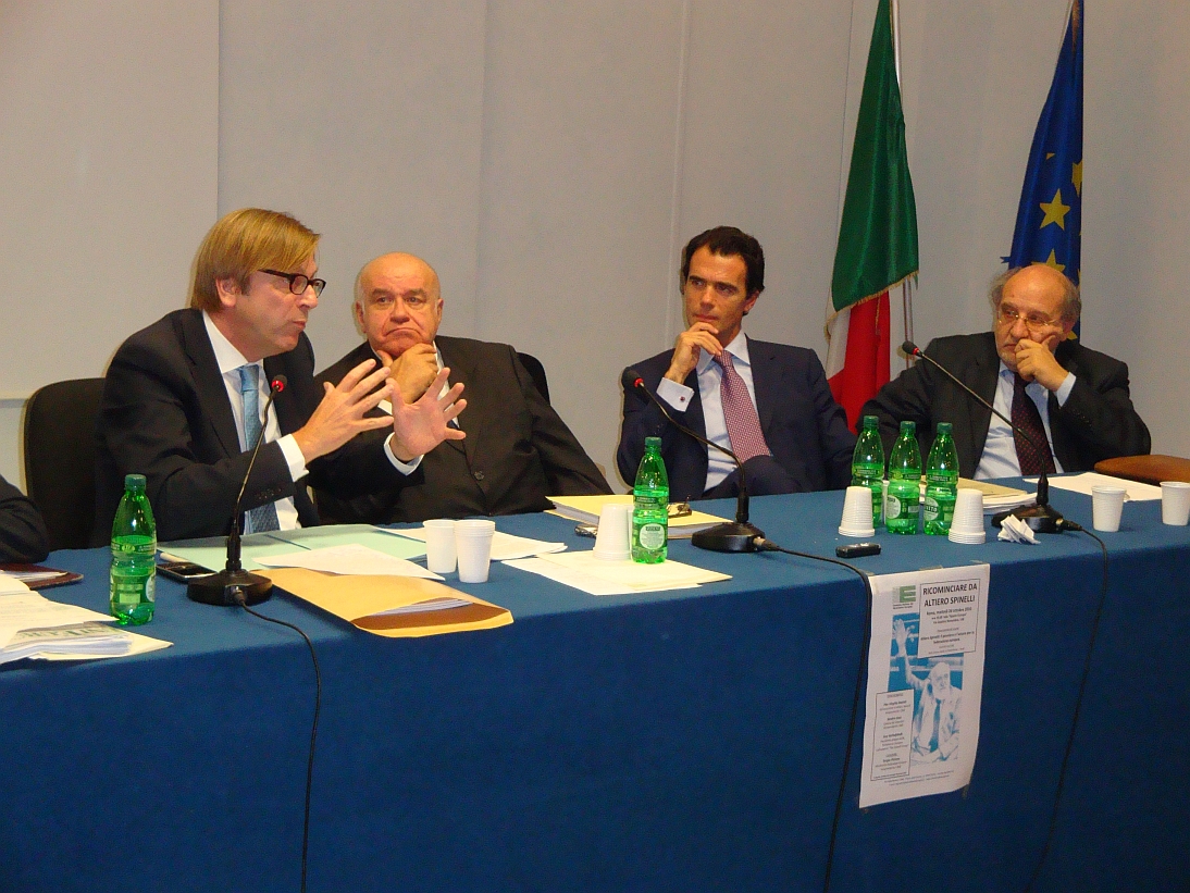 Da sinistra: l'on. Guy Verhofstadt, il sen. Valerio Zanone, l'on. Sandro Gozi e il Presidente del CIME Pier Virgilio Dastoli